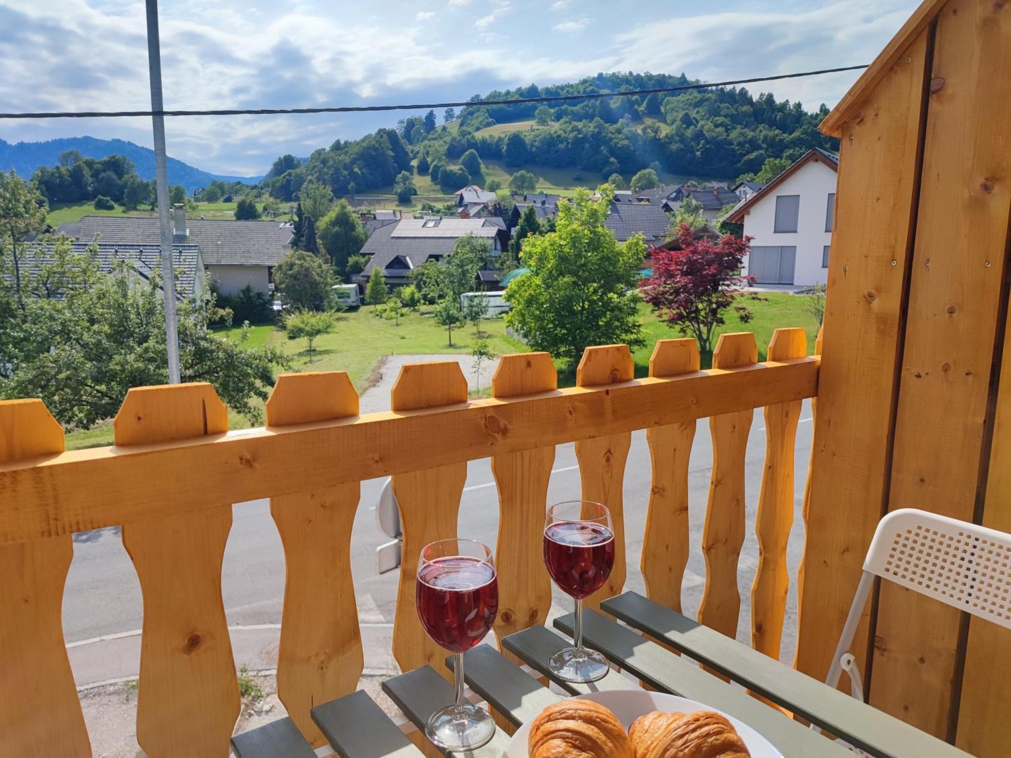 Slovenian House Mira ゴレンスカ地方 エクステリア 写真